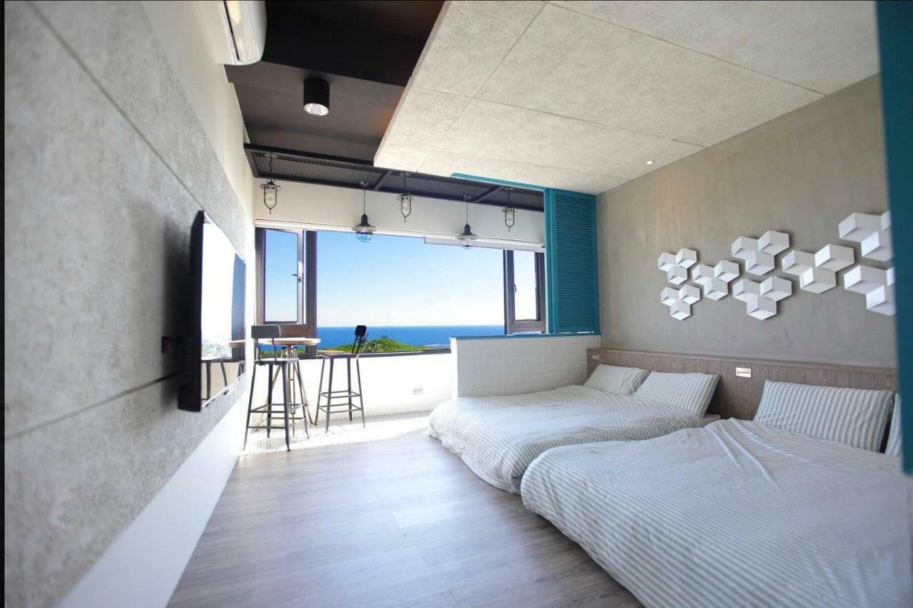 琉球茶室 現代館 Bed & Breakfast Xiaoliuqiu Exterior photo